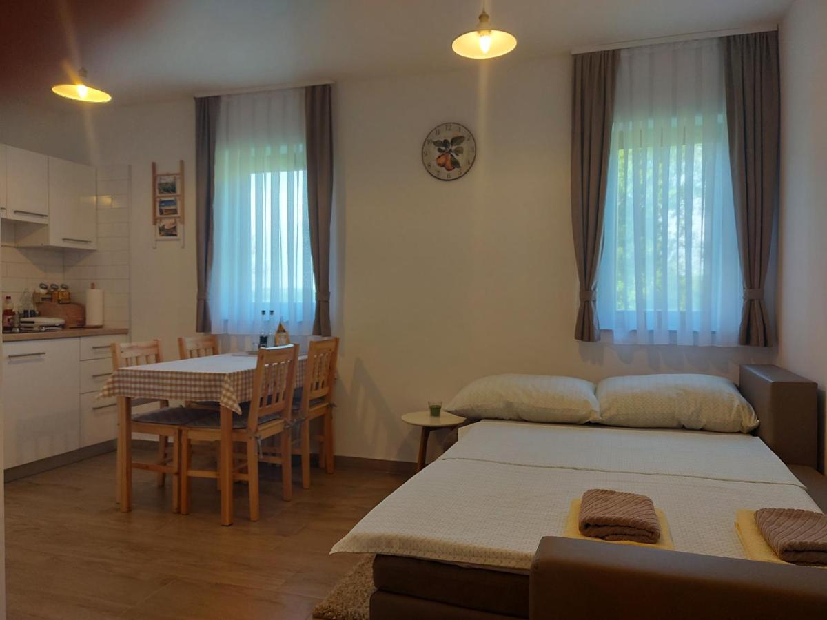 Holiday Home, Apartman Obajdin Slunj Dış mekan fotoğraf