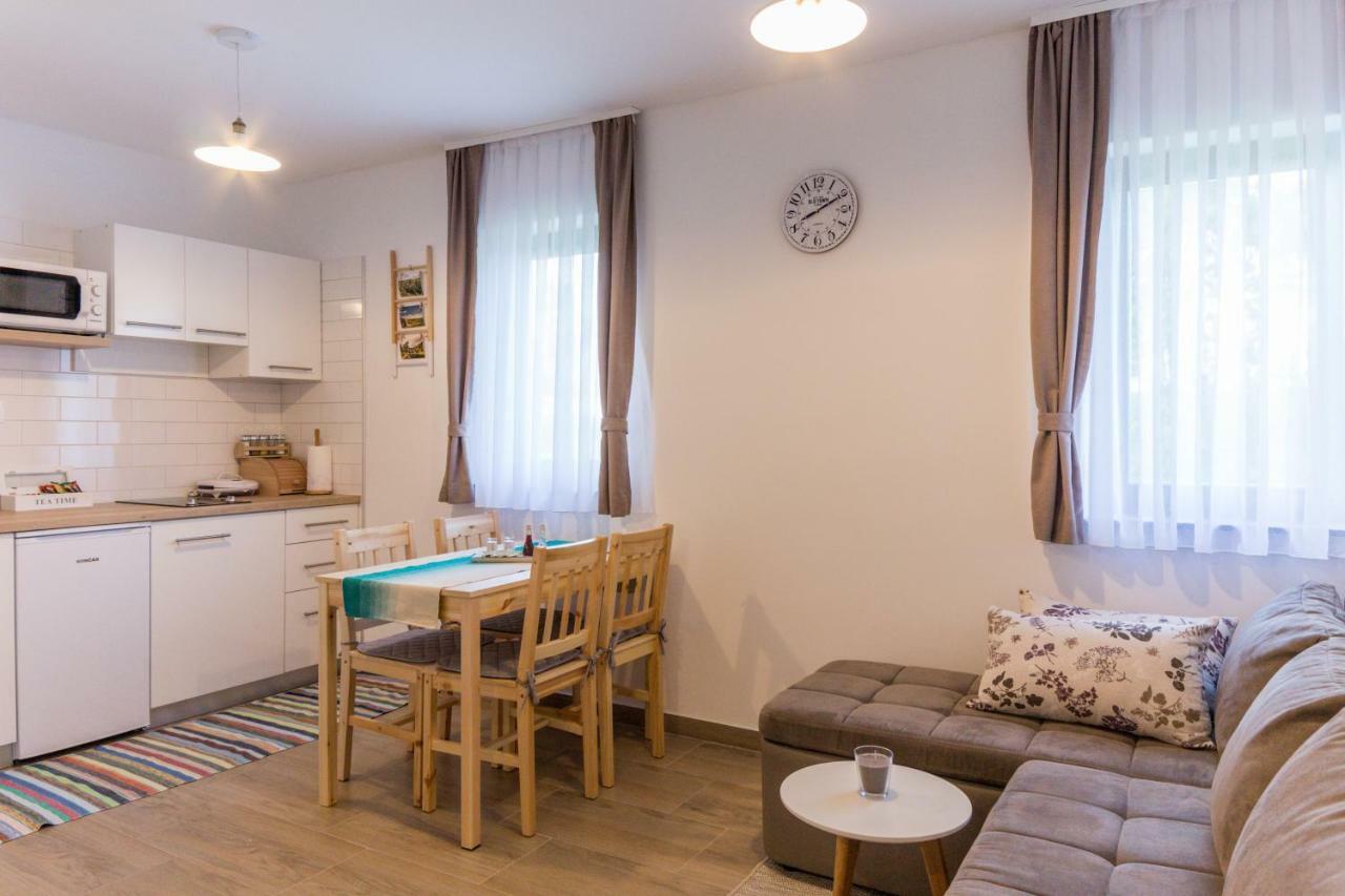 Holiday Home, Apartman Obajdin Slunj Dış mekan fotoğraf